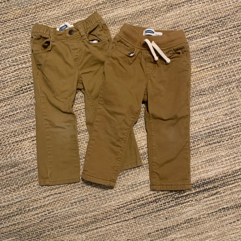 Set of two khaki pants for toddler boys size 2T